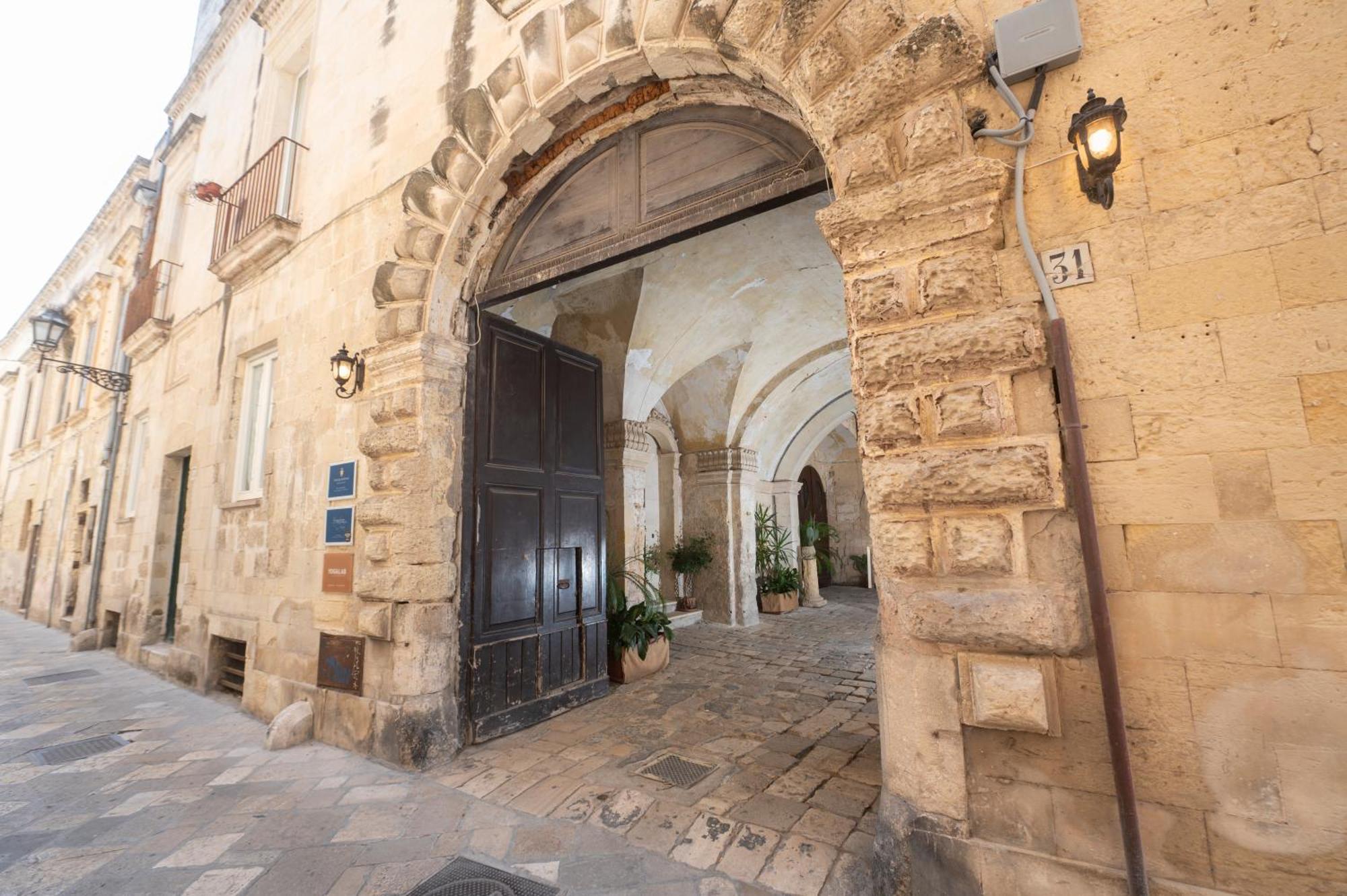 Basseo33 Suite Lecce Exteriör bild