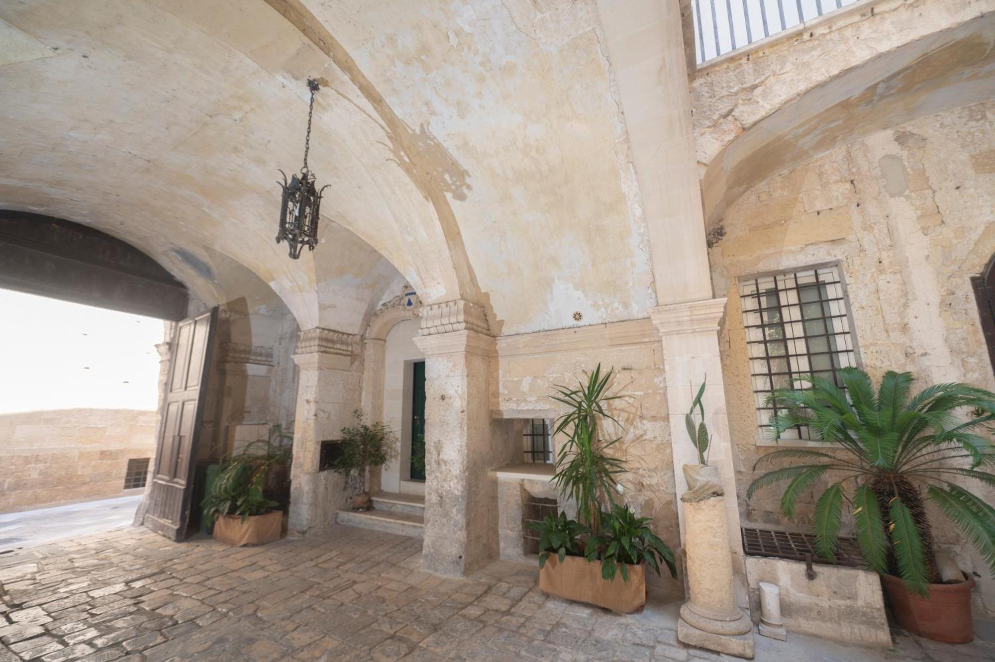 Basseo33 Suite Lecce Exteriör bild